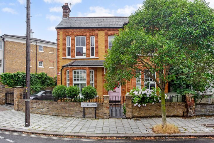 House Elms Crescent in Greater London