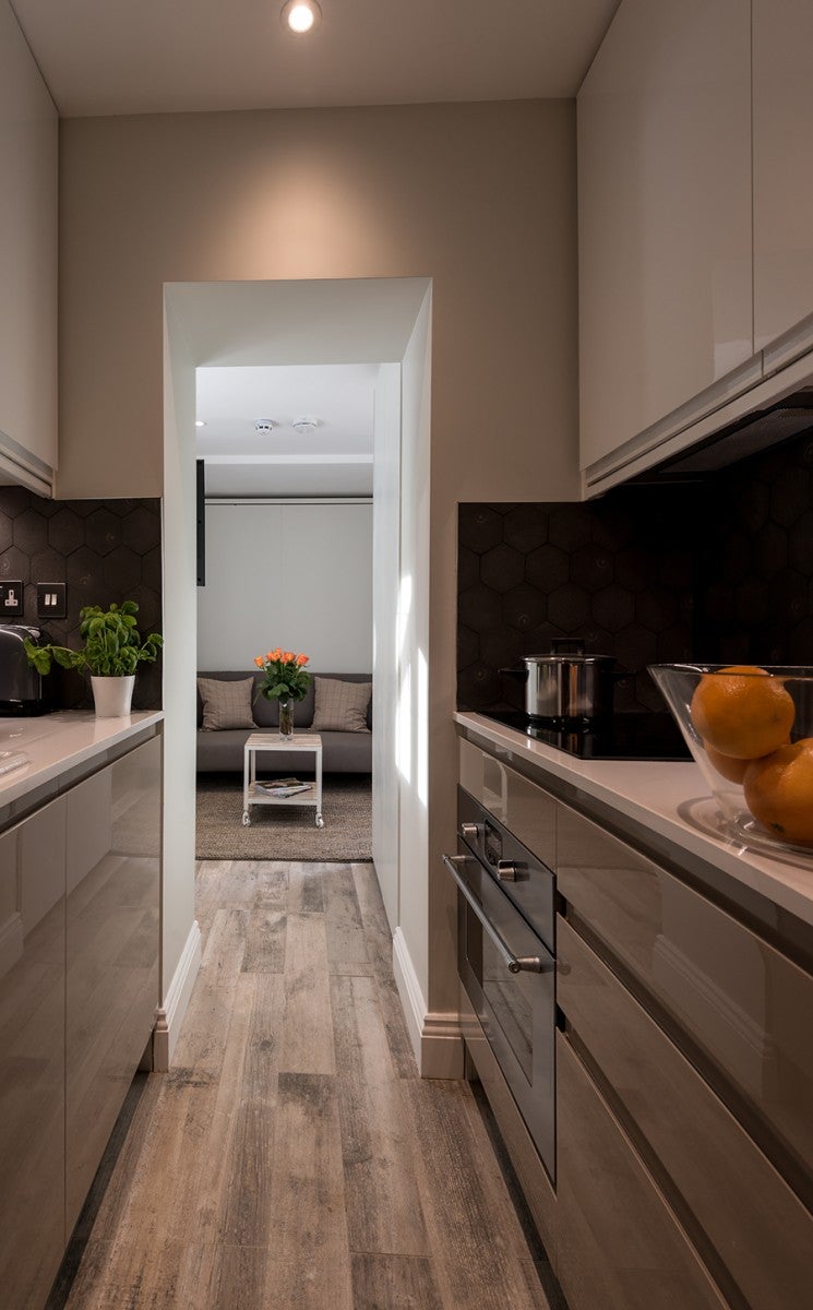 Flat West End Lane in Greater London