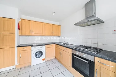 Flat Kennington Road in Greater London