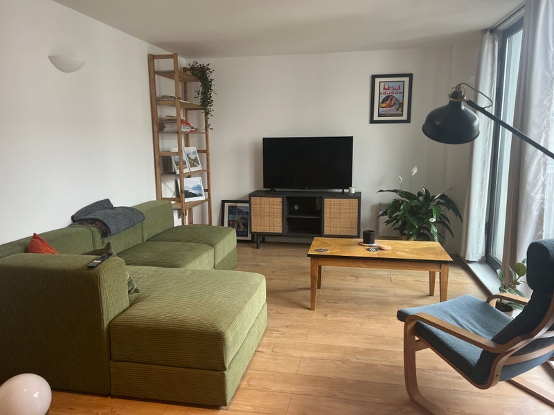 Room Isaac Way in Manchester