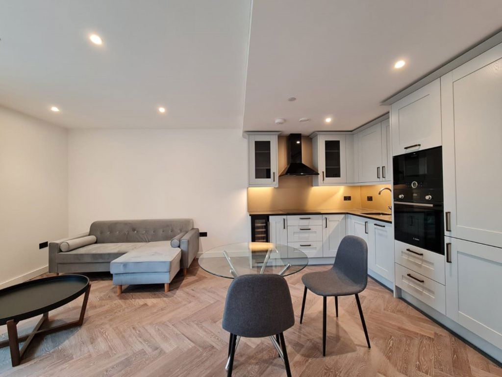 Flat Merino Gardens in Greater London