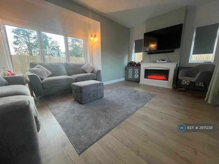 Room Wrestwood Road in Rother