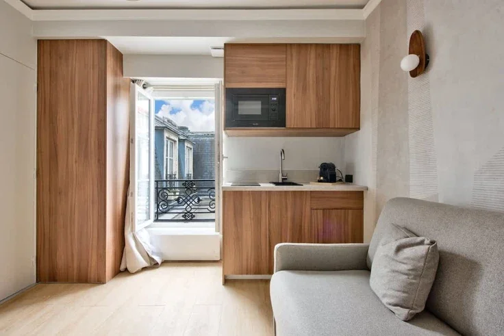 Flat Rue Larrey in Paris
