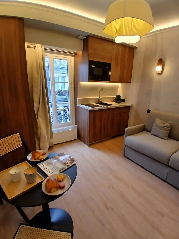 Flat Rue Larrey in Paris