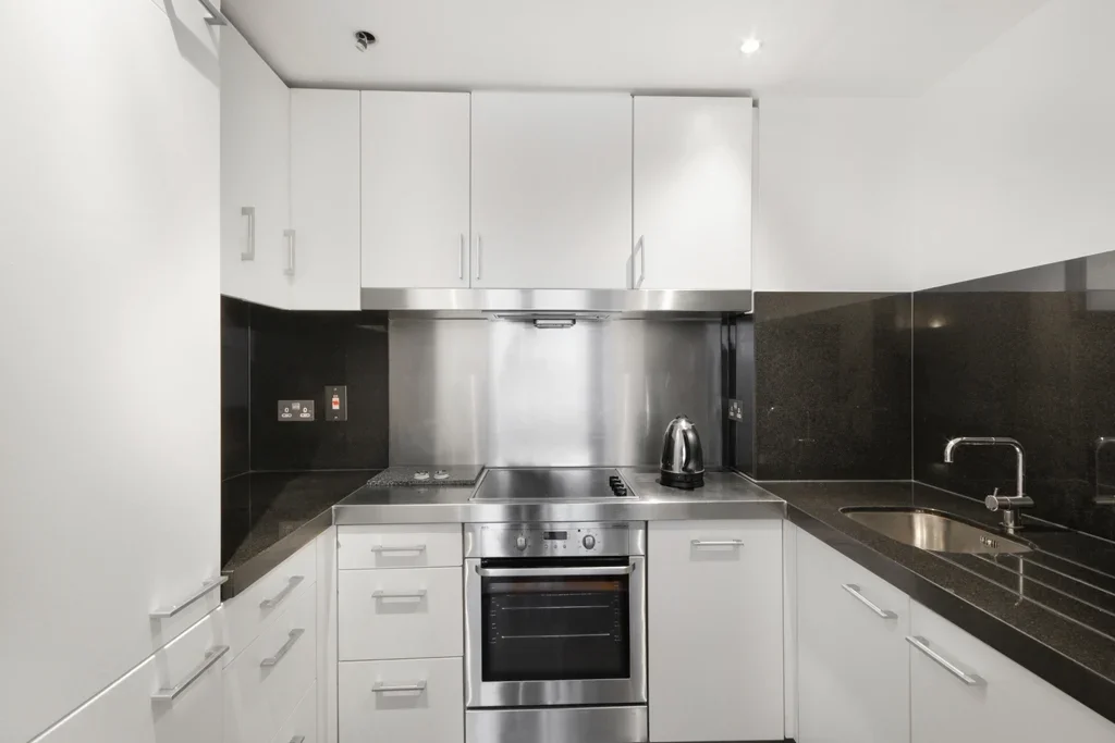 Flat Northumberland Wharf in Greater London