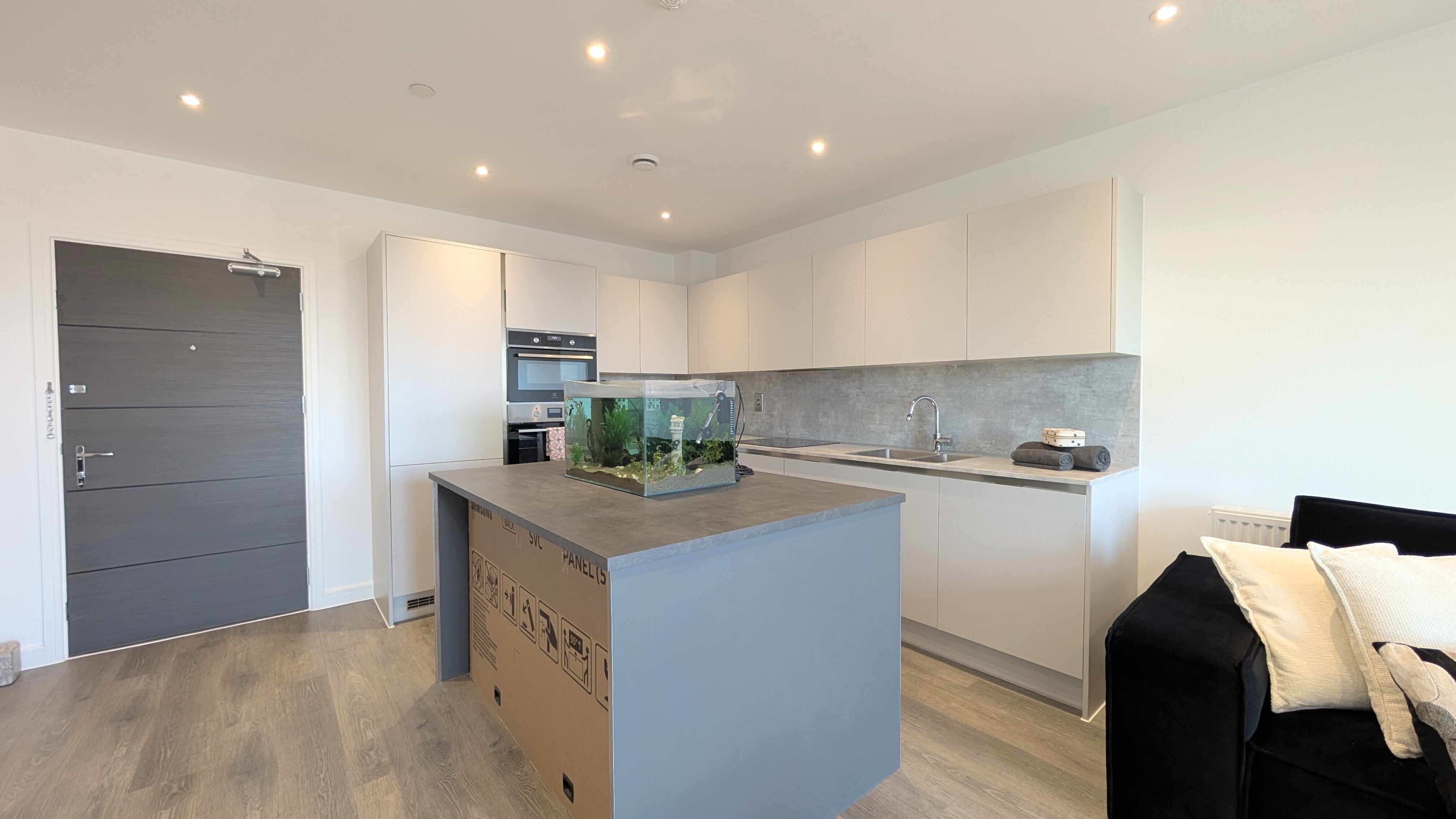 Flat Oxhey Drive in Three Rivers