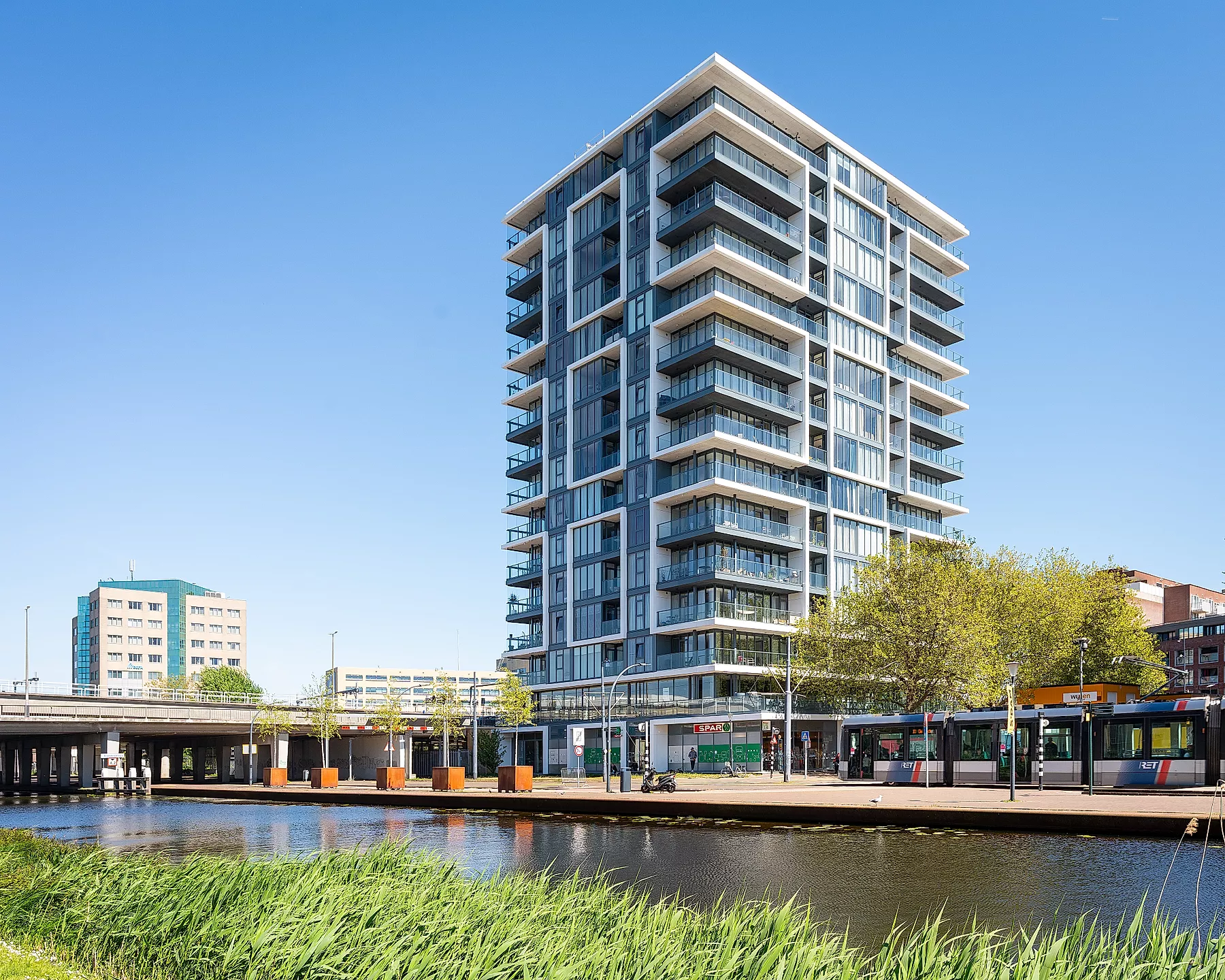 Appartement Stationsplein 6 E 9 in Schiedam