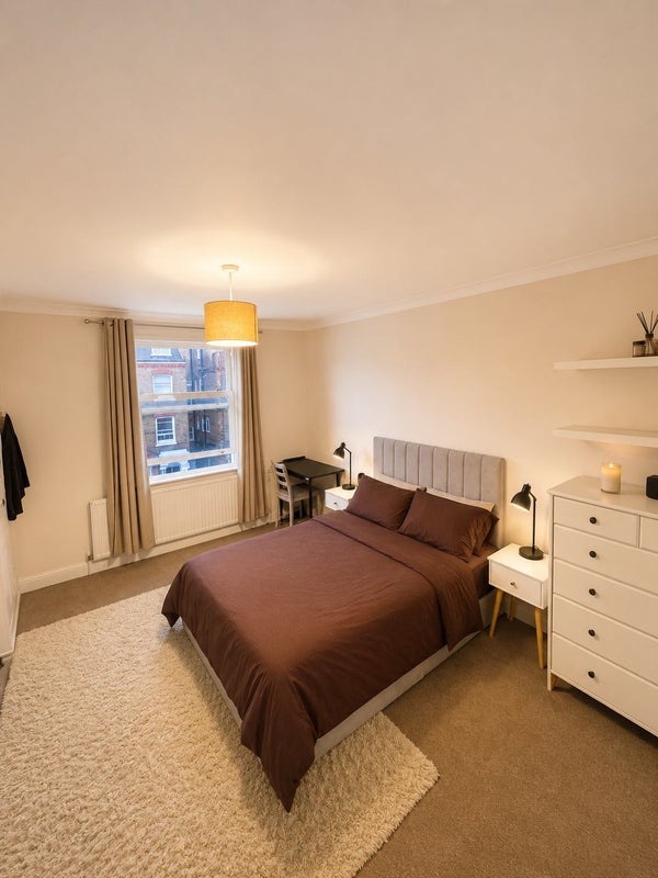 Room Alexandra Grove in Greater London