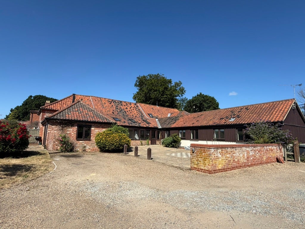 House Honing Road in North Norfolk