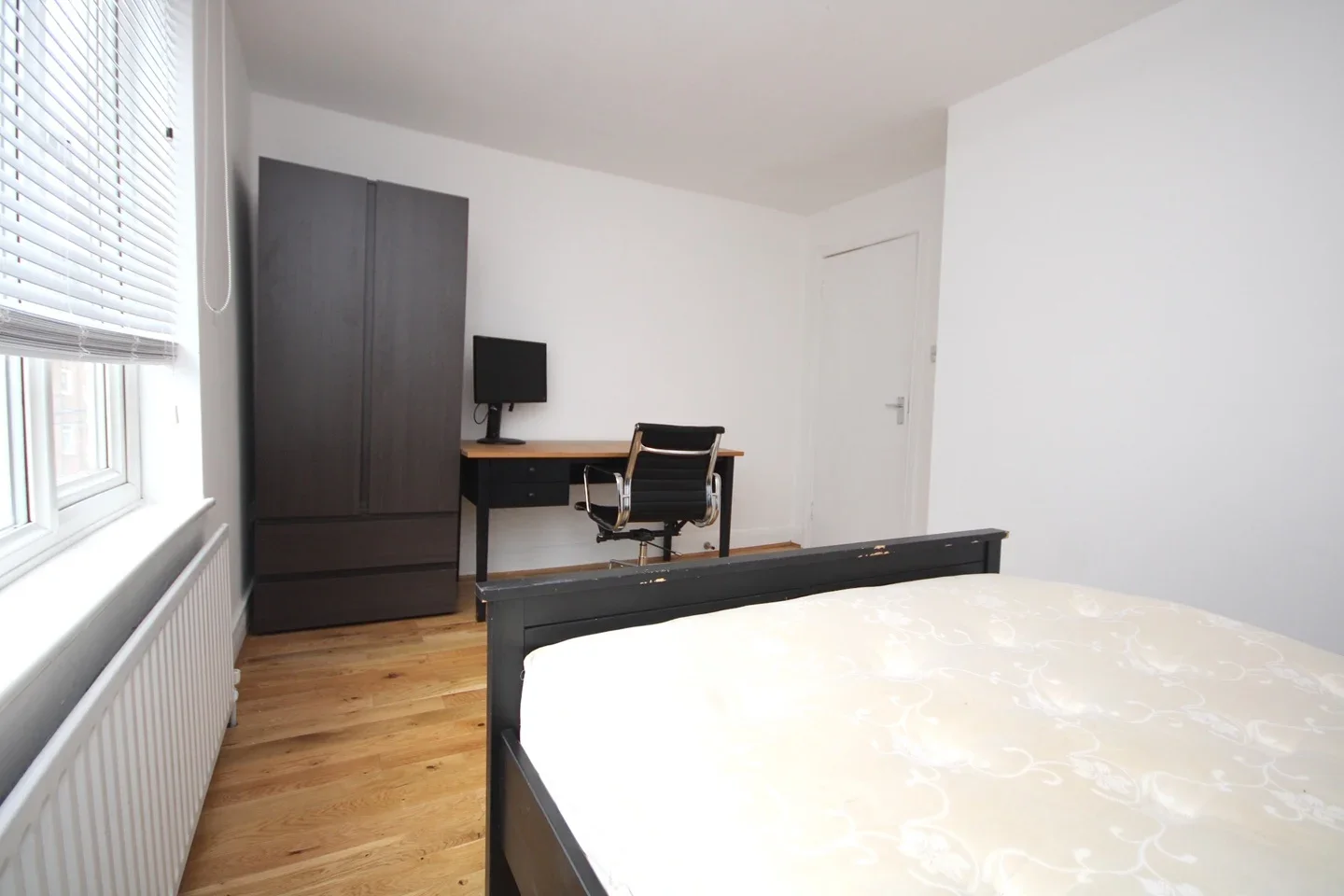 Room Hoxton Street in Greater London