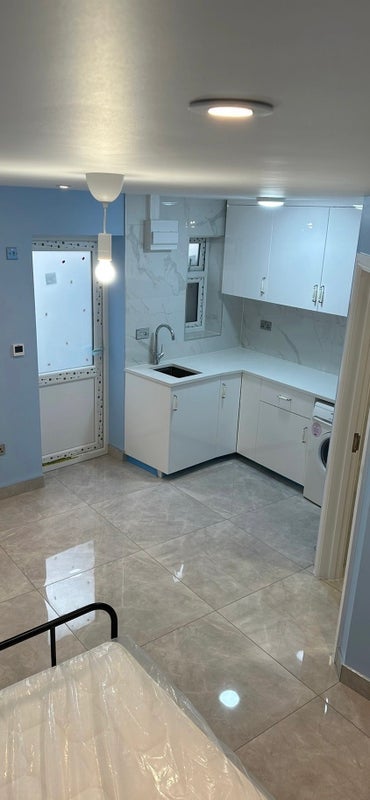 Room Rusper Road in Greater London