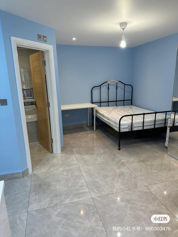 Room Rusper Road in Greater London
