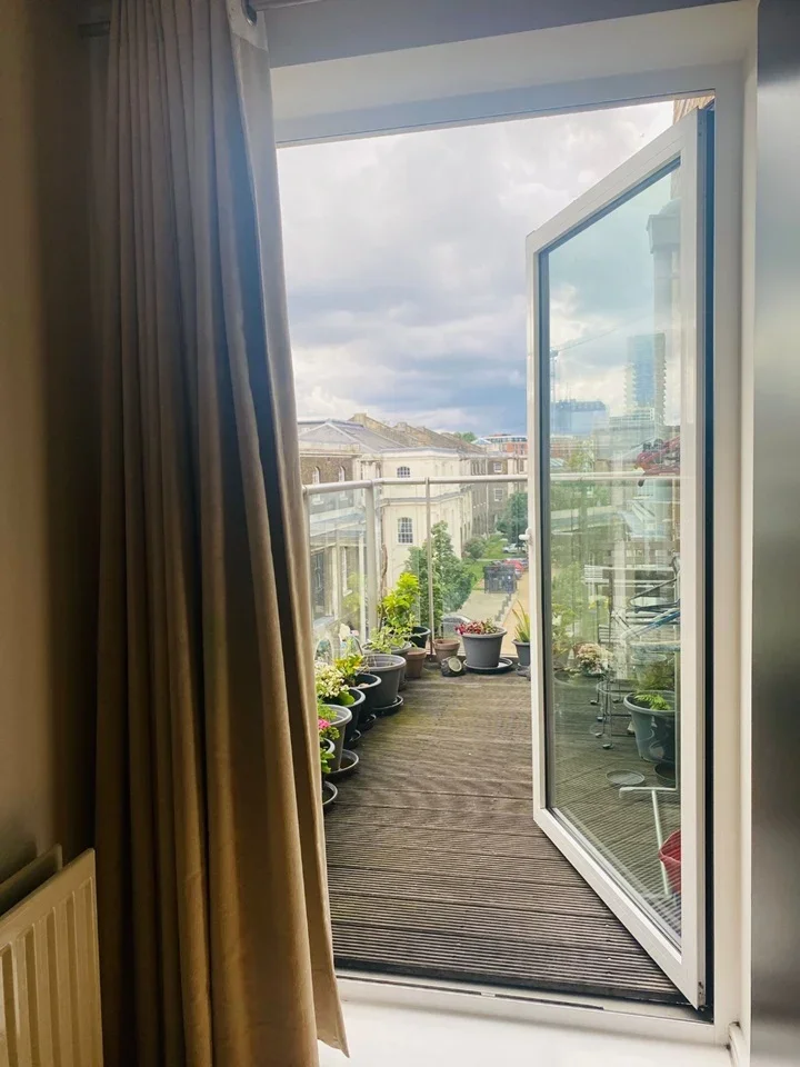 Flat Argyll Road in Greater London