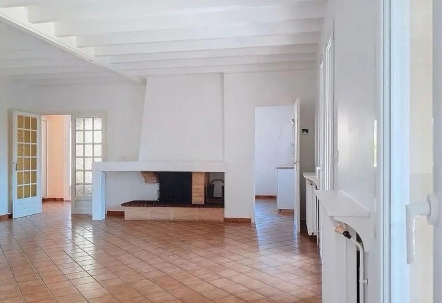 House Rue des Treilles in Libourne