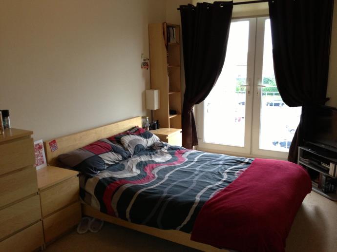 Flat Whitehill Court in Glasgow