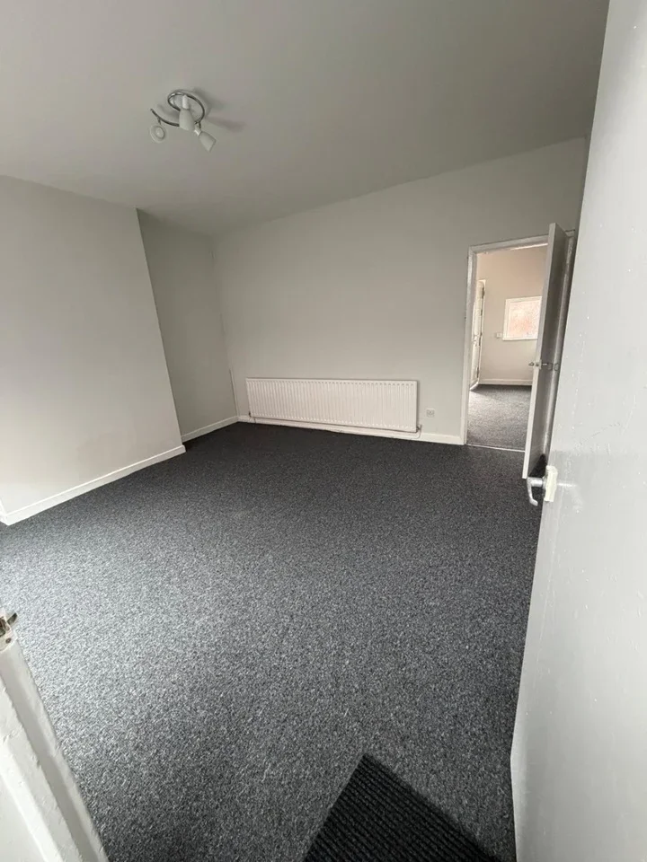 House Richelieu Street in Farnworth
