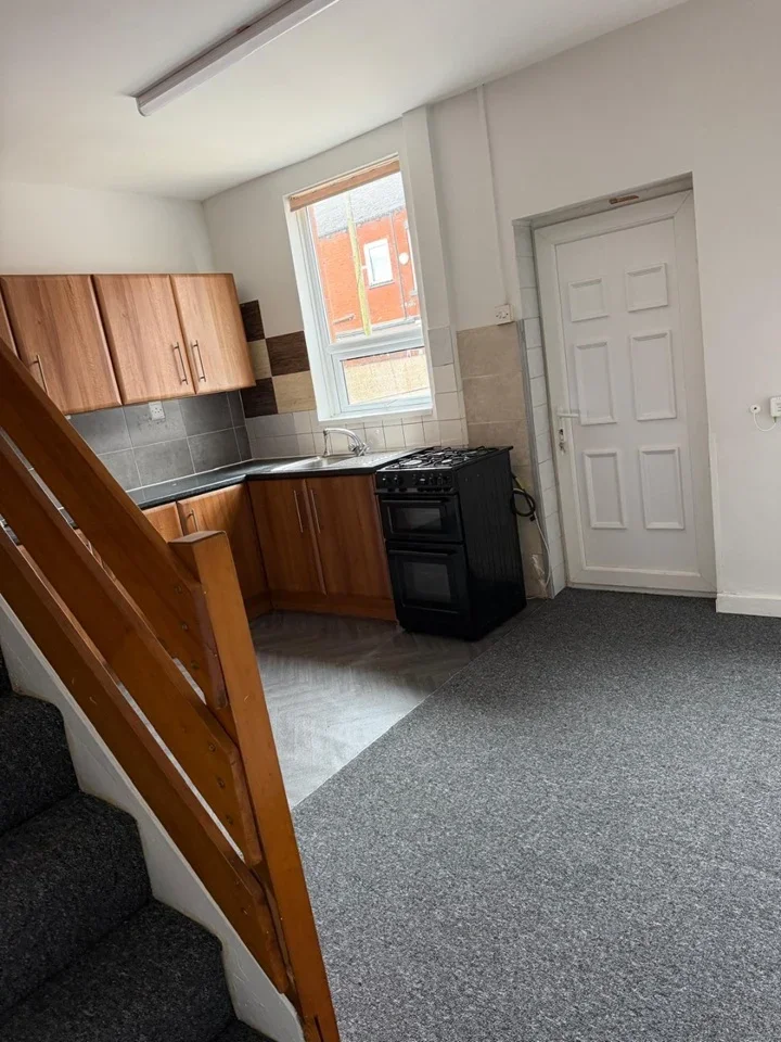 House Richelieu Street in Farnworth