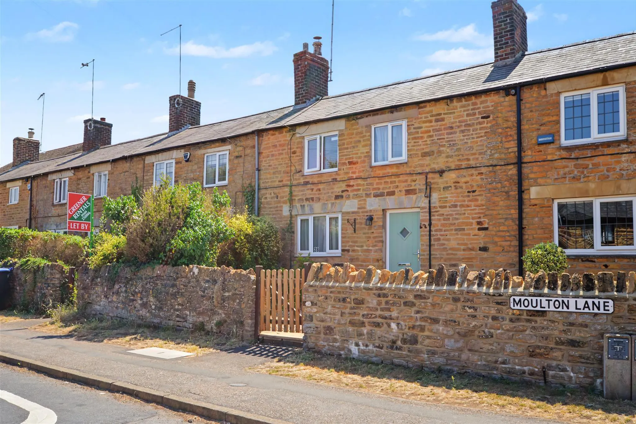 House Moulton Lane in Boughton