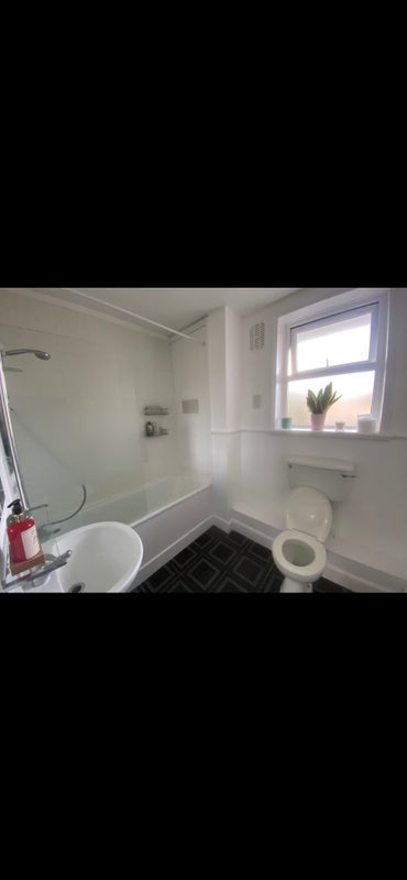 Room Burnham Street in Greater London