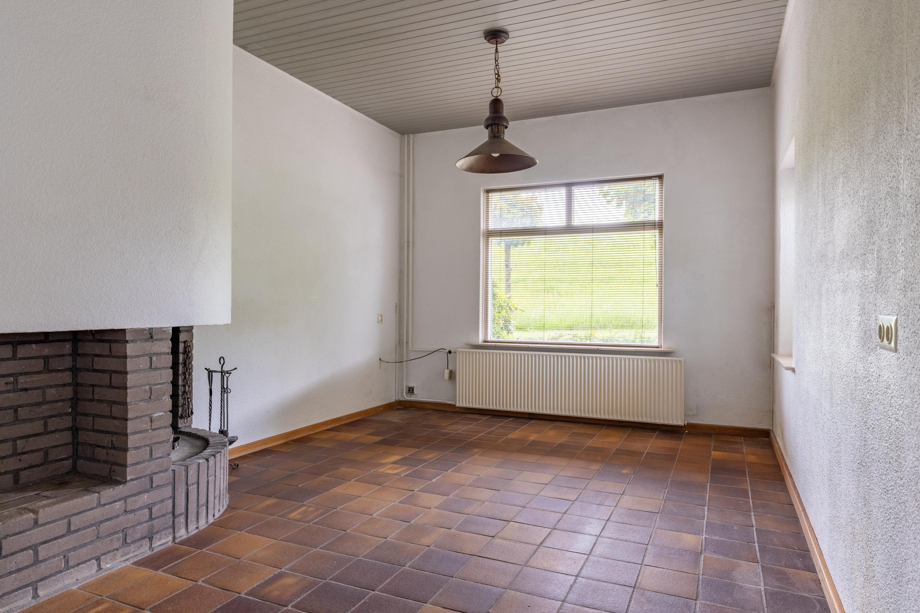 Twee-onder-één-kap te koop: Waaldijk 12, Bemmel