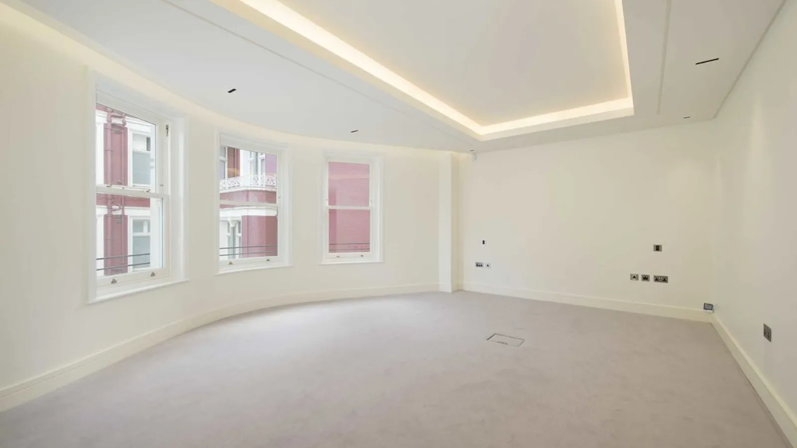Flat Park Place in City of Westminster