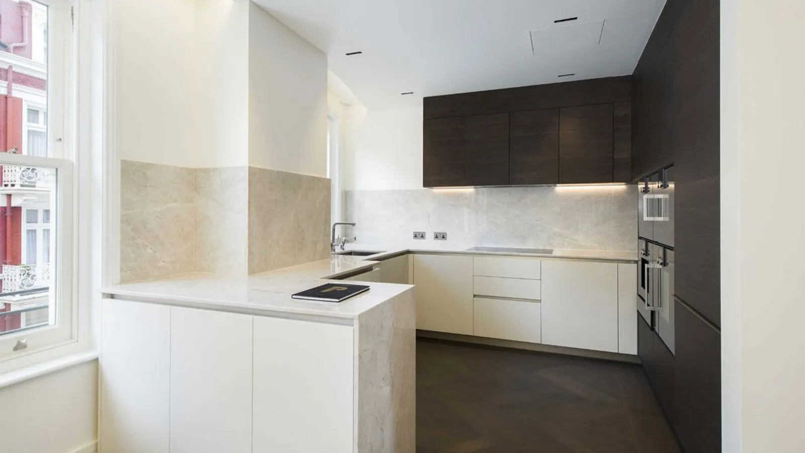 Flat Park Place in City of Westminster