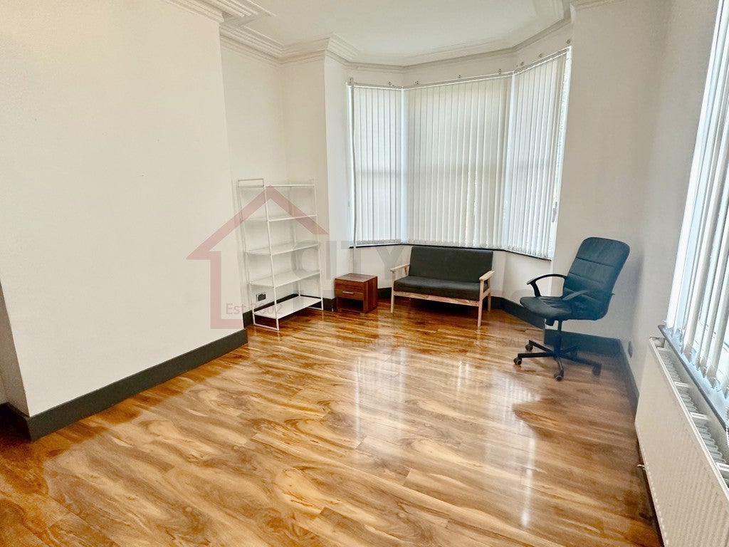Flat Sherwood Rise in Nottingham