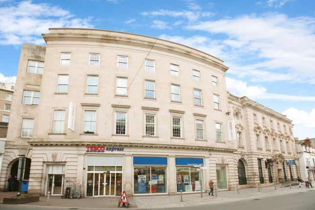 Flat Fleet Street in Torquay