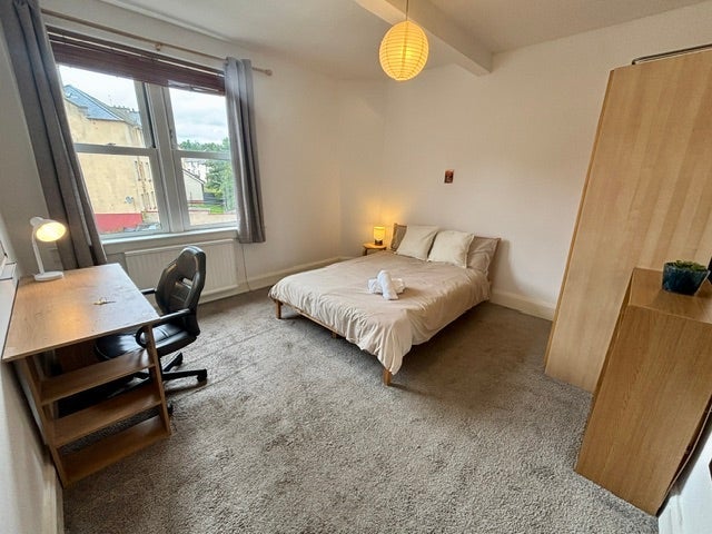 Room Clearburn Gardens in City of Edinburgh