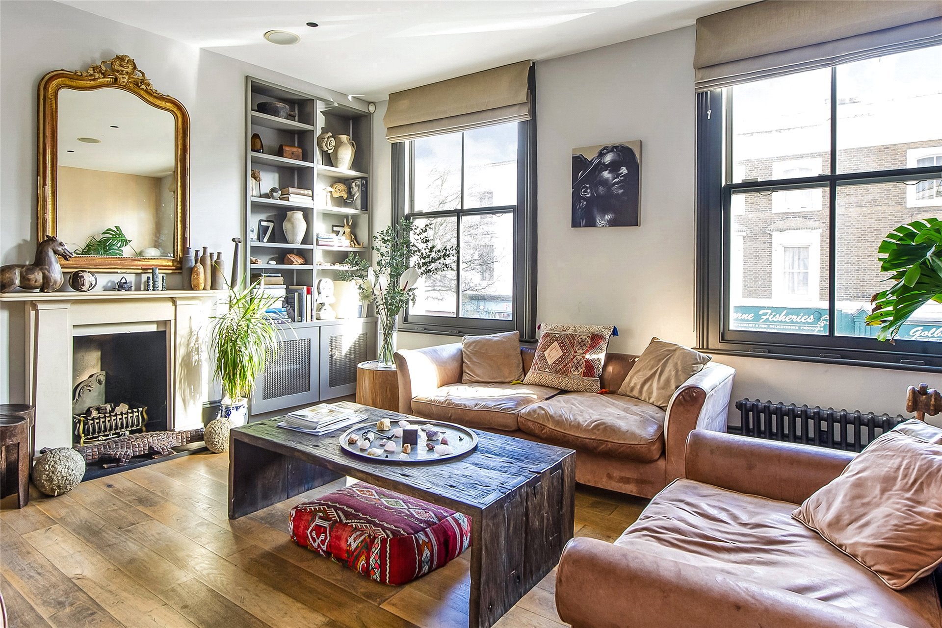 Flat Golborne Road in Greater London