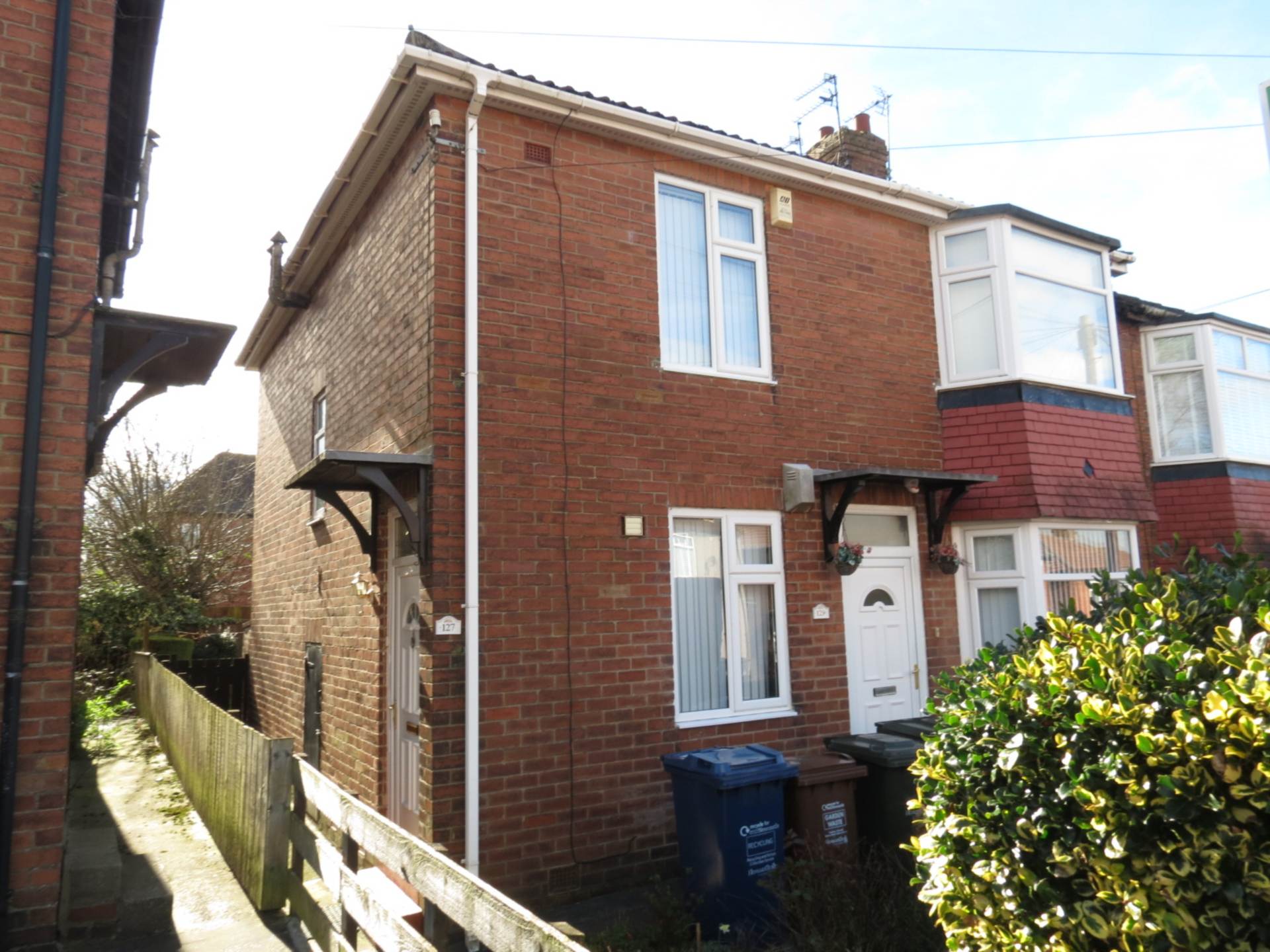 Flat Silverhill Drive in Newcastle upon Tyne