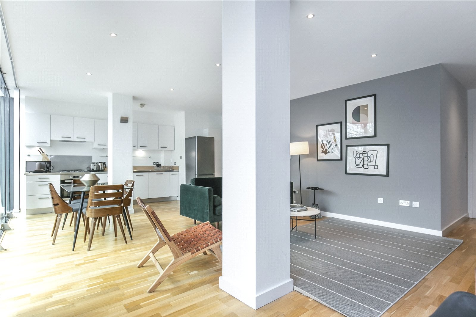 Flat Hoxton Square in Greater London