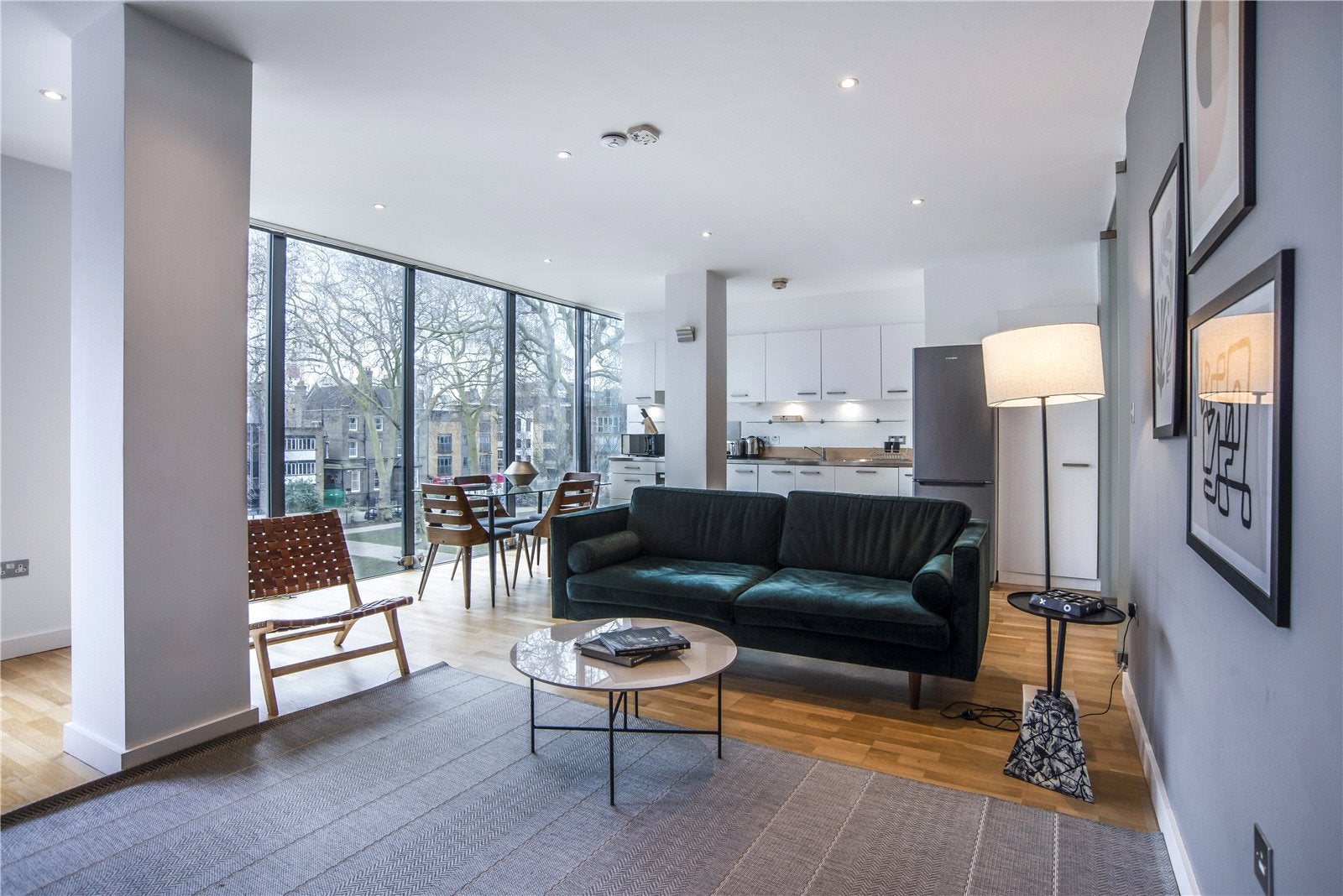 Flat Hoxton Square in Greater London