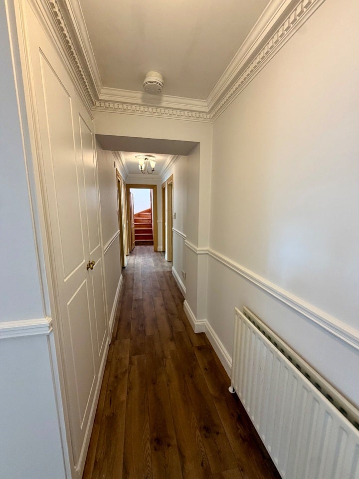 Flat Cleveland Gardens in City of Westminster