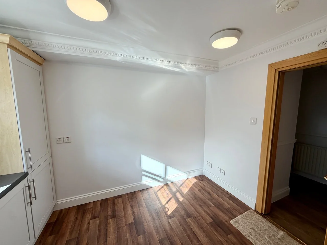 Flat Cleveland Gardens in City of Westminster