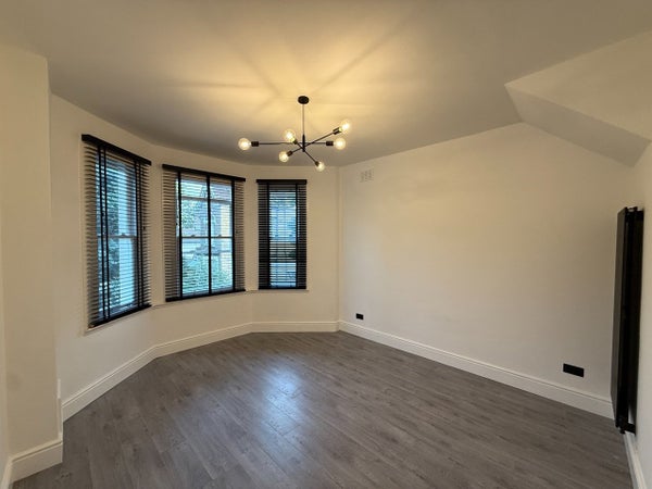 Flat Blackheath Rise in London