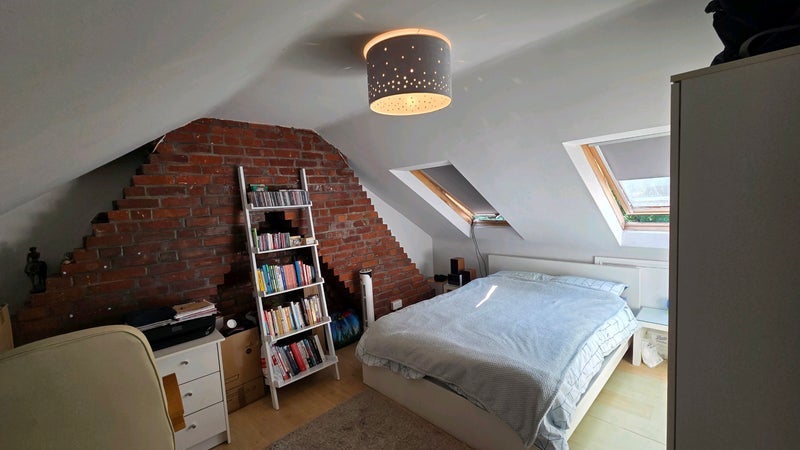 Room Glasslyn Road in Greater London