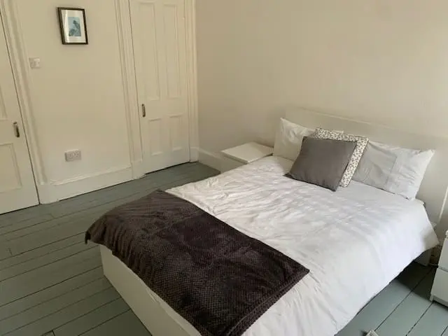 Flat Tay Street in City of Edinburgh