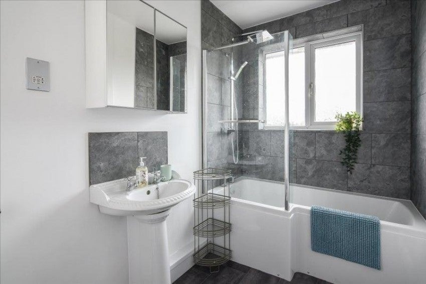 Room Lilac Grove in Nottingham