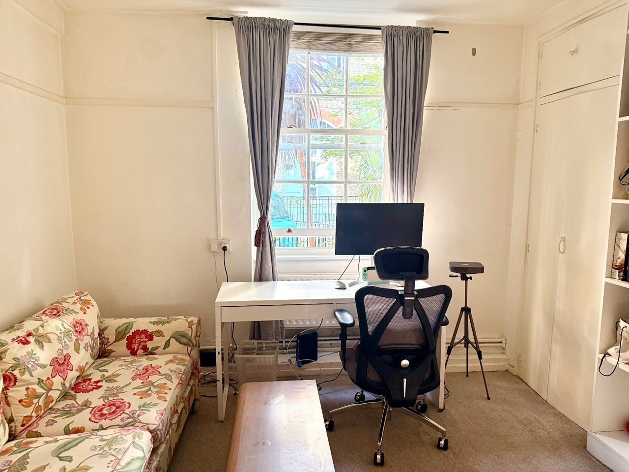 Flat Portpool Lane in Greater London