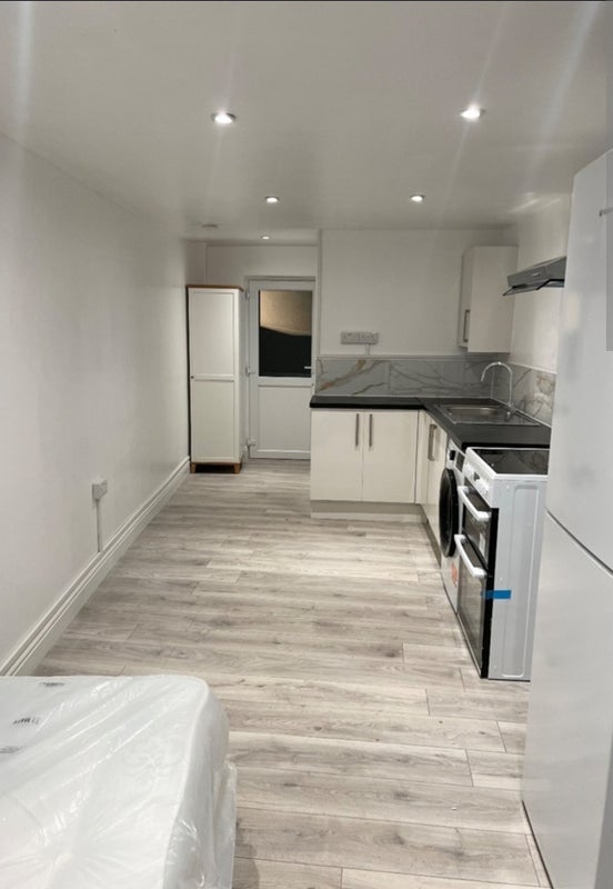 Room Kendal Close in Slough
