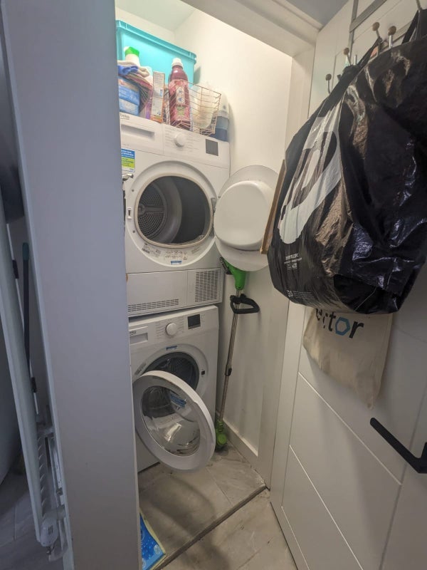 Room Bygrove Street in Greater London