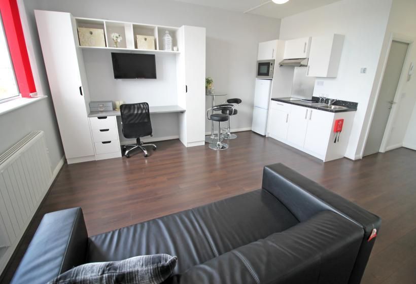 Room Milton Street in Nottingham