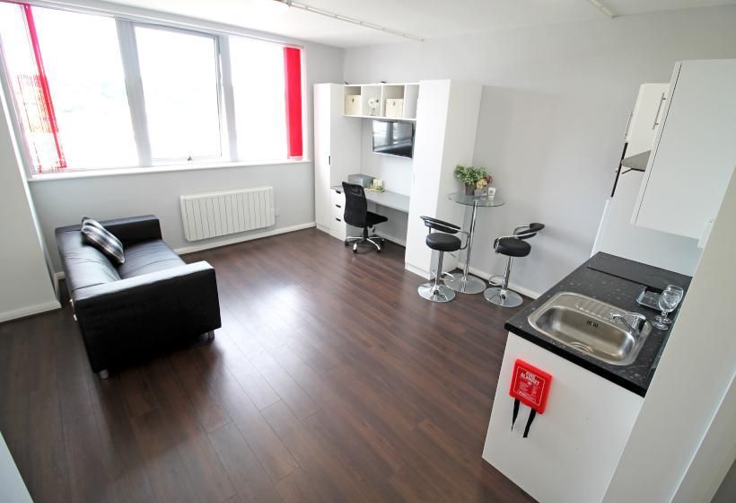 Room Milton Street in Nottingham