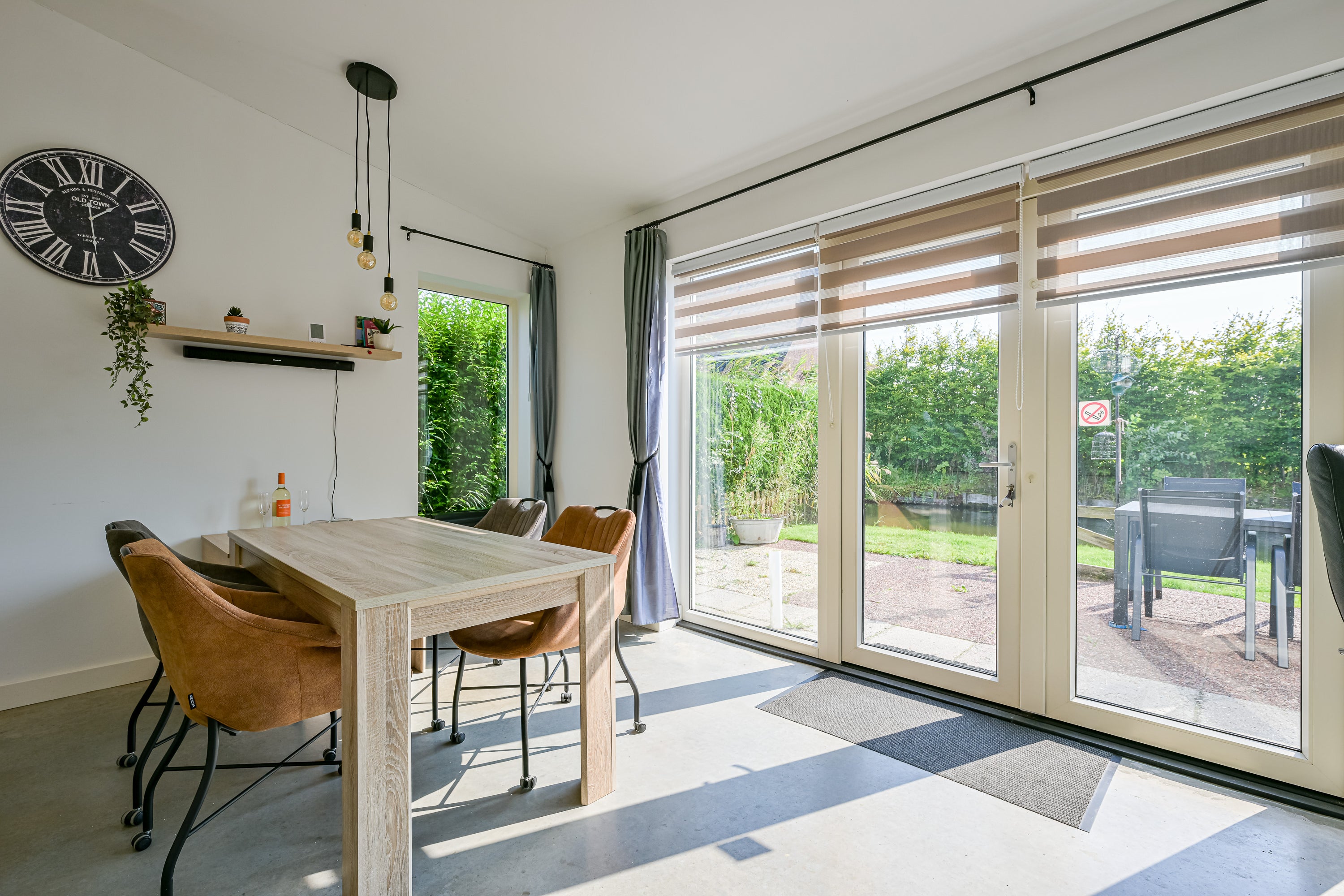 Vrijstaande woning te koop: Onderdijk 245-002, Wervershoof
