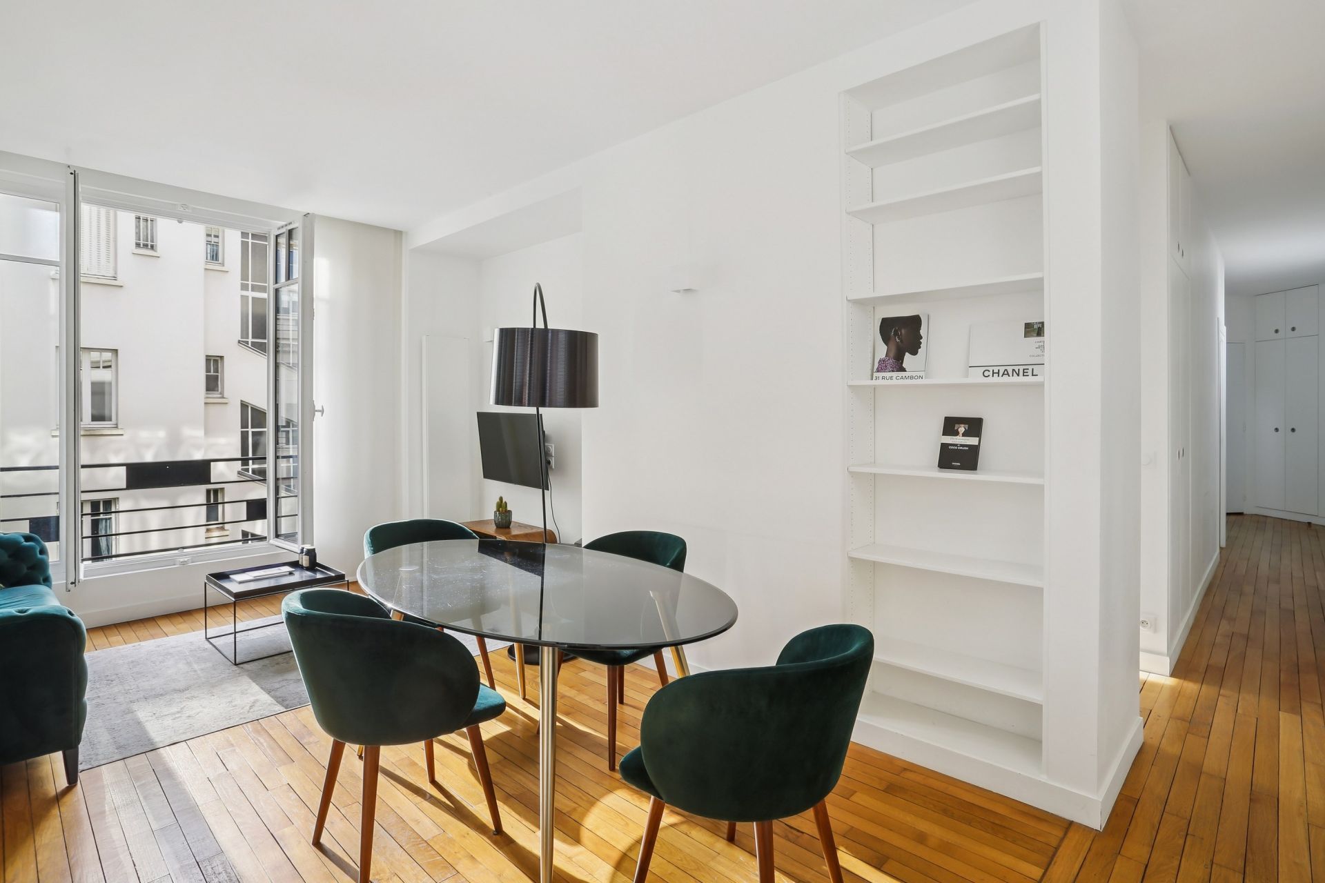 Flat Rue Fabert in Paris