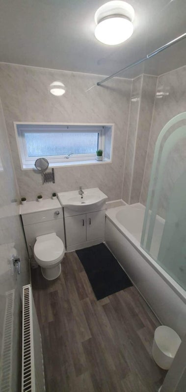 Room Chapelon in Tamworth