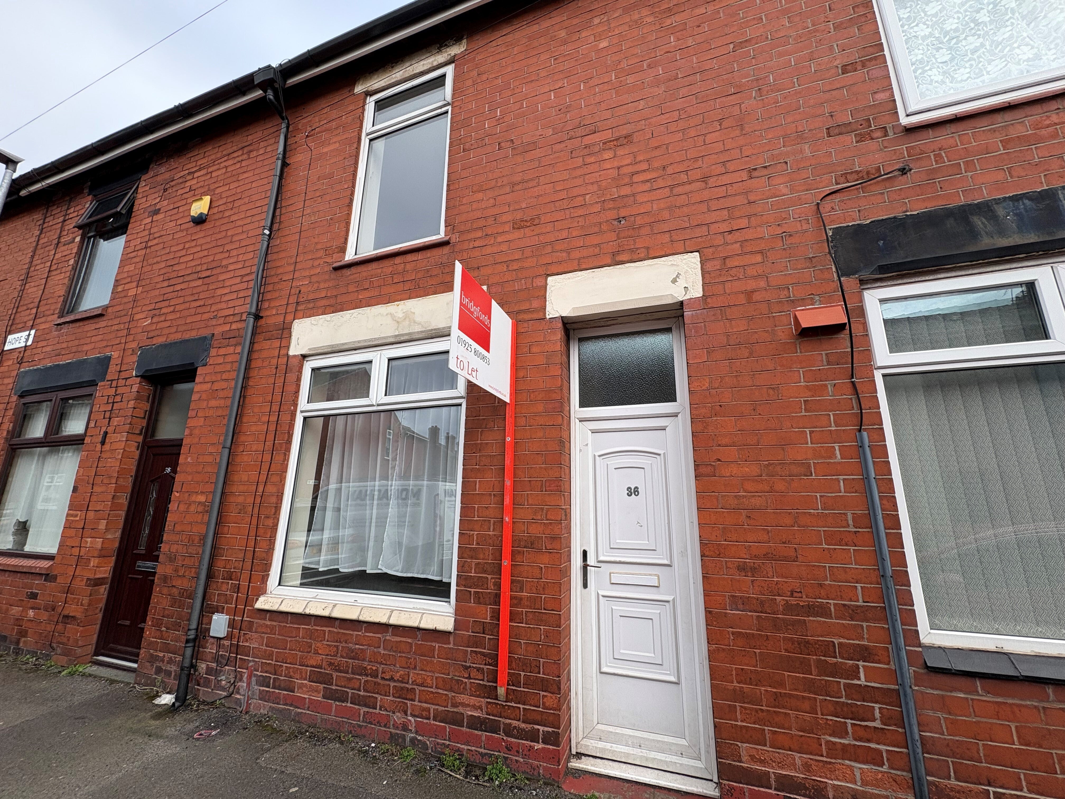 House Hope Street in Leigh