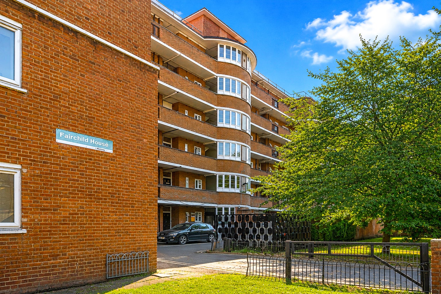 Flat Fanshaw Street in Greater London