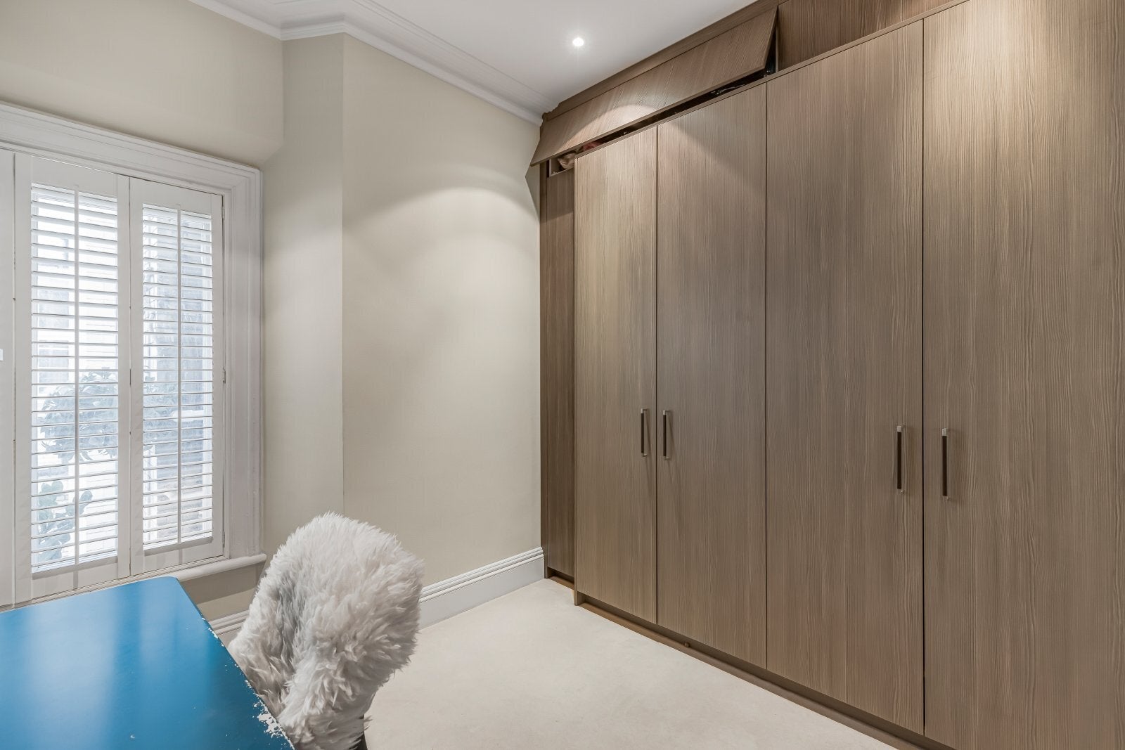 Flat Whitehall Court in City of Westminster